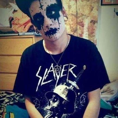 Sadboislay's profile picture. undead, crippled, swamp dweller....