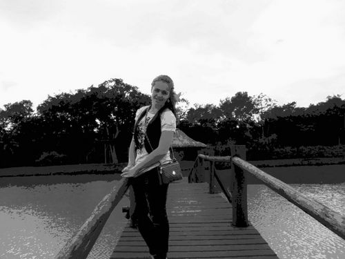 Sou uma menina em busca de aventuras, minha moto e meu pai são meu maior orgulho. * Medos nunca, riscos sempre!