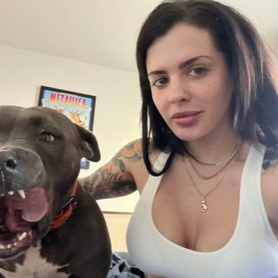 well I’m looking for a honest and a loyal sugar baby to chat with me when I’m bored put a smile on my face and get spoil with C$10,000 weekly allowance okay