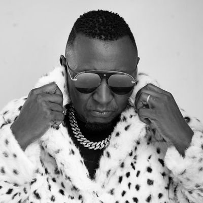 Award winning dance hall Ragga and Voice over Artist / pastor media, personality & producer @Salt media email; wabskenb@gmail.com, Tel; 0756150542