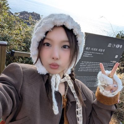 lciVRH0uXQVNgQt's profile picture. 