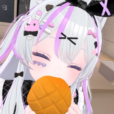 VRChatではtenpituって名前です ライムちゃんメインで使ってます 最近は胸を盛るのが楽しい RT多いのでRTオフ推奨