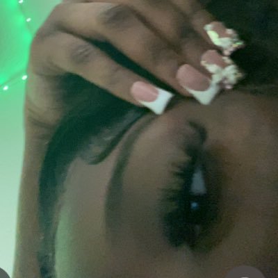 3nvyisntreal's profile picture. i repost shit , giggle , & twerk .