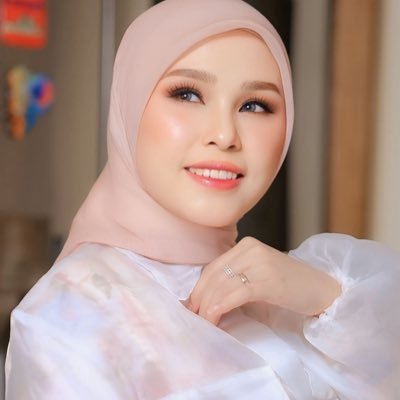 erlyanie's profile picture. 