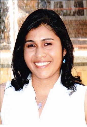 anakathetoro's profile picture. Periodista de profesión y por pasión. Amo la literatura y la fotografía urbana.