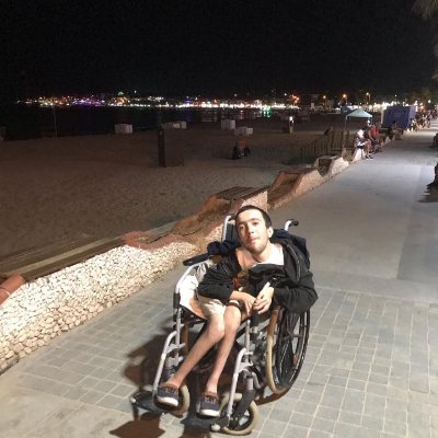 Super Eurofan boi • from 🇹🇷 • 25 • wheelchairboi 👨🦽 • admin of @eurovisiongang • tweets turkish and english