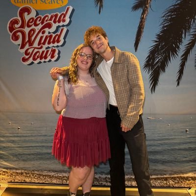 “i love you, mikayla. i love you so much.” -djs | “what’s up mikayla i love your hair” -sm | ⁵/₅ + band account | acnh and froggycrossing enthusiast