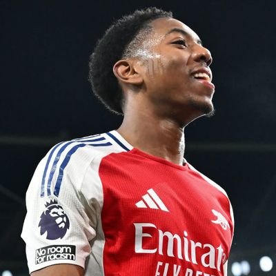 Gogad12's profile picture. Nayaweza Mambo yote katika yeye anitiaye Nguvu | CEO Light of Life stationary| Warehouse Manager | karibu tuinuane follow back yangu sio ya kunikumbusha ni chap