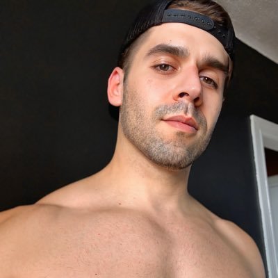 Piper nooooooooooooooooooo Aspiring fit funny gay person 🏳️🌈 | (he/him)