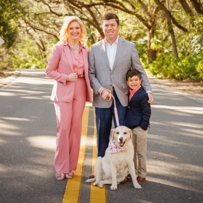 @mikegriffinfl’s Wife, Maverick’s Mom, Molly’s Bestie, Native Floridian, Diehard FSU Seminole. Opinions expressed are my own; retweets are not endorsements.