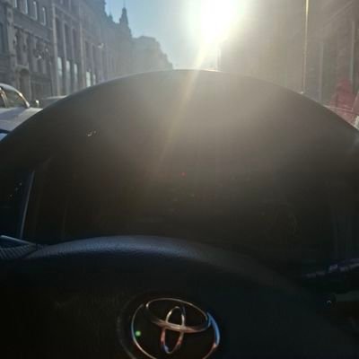 aleksandr724627's profile picture. 