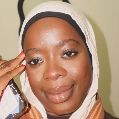 Lipgloss vendor (I sell lipgloss and AQUALINER) |Civil engineer| @BNXN Stan🤍
