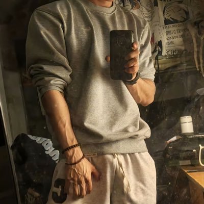 wang792384056's profile picture. 