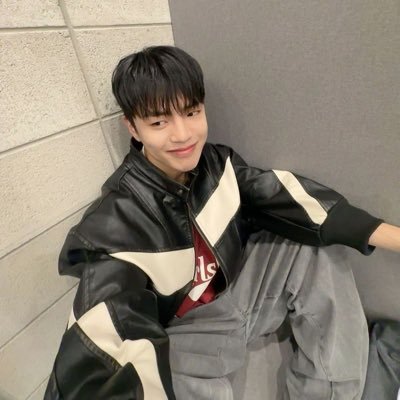 ⋅˚₊‧ ୨୧ ‧₊˚ ⋅ 𝘛𝘩𝘪𝘯𝘬𝘪𝘯𝘨 𝘢𝘣𝘰𝘶𝘵 𝘫𝘪𝘩𝘢𝘮 24/7 (⸝⸝⸝﹏⸝⸝⸝)