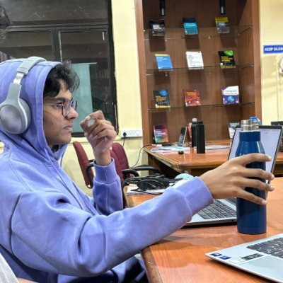 AyanSharmalnm's profile picture. Cipher @LNMIIT
web3 enthusiast