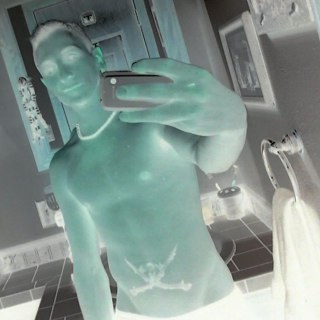 Hbu follow Nate Van Winks ;) **SlightWork**TeamGshock**BeerPong**LongBoarding**PrettyLadies:)**FBGM**MOB**HAMD**180Proof**DGAF**FollowingBadBitchesOnly**