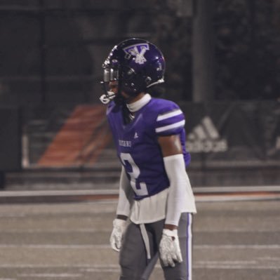 2026 MID-YEAR II 5’11 170 DB @KnightsNaples II RC: @CoachChmac @EulogioUrena07@gmail.com ll Cell: 1 (480) 580-4446 📍Lakeland, FL