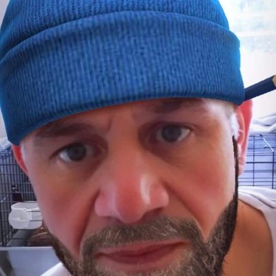 🇫🇷🇵🇹🏳️🌈versa, 54ans,célibataire,gaymeur, kiffeur🦶🏻🧦🩲. Domi ou soumis.