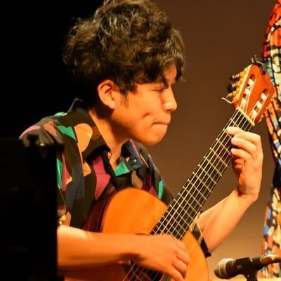 RichardMoseby's profile picture. はじめまして😊H I RO M Iです。柴犬🐕大好きな保育士です❣️宜しくお願いします😀2013年7月2日生まれの豆柴こぶくんと2020年4月に保護した仔猫の黒猫ジジくんと茶トラミュウくんの日常をご紹介します‼️