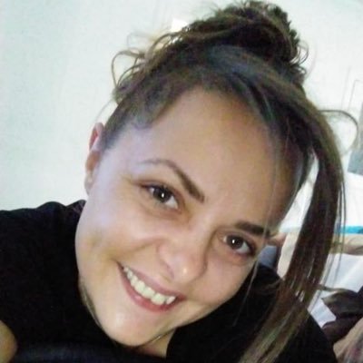 💇♀️Coiffeuse esthéticienne dans un salon de coiffure # J'aime la vie % Maman % CoiffeuseS B8 7 3, ITI1% https: // https://t.co/cumJzF8HBD