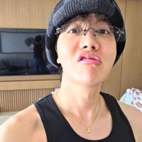 a (@ainajh_) 's Twitter Profile