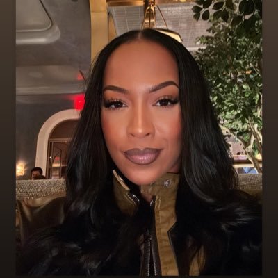 Educator. Hope Dealer. @konstructionunit - IG #FreelanceMyDreams ✨