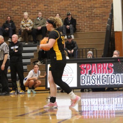 SheaPatter67663's profile picture. C/O 2026|       5’10|       PF/C|           #32|   Sparks High School|           GPA 3.8|