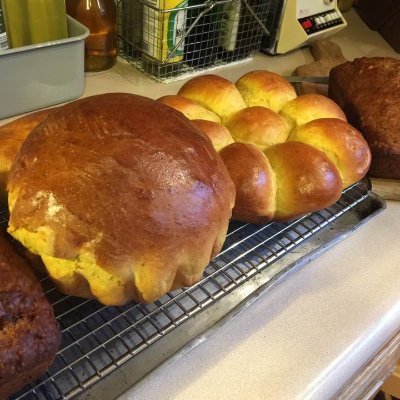 laurie_aad's profile picture. Baker, biker, reader, writer. 
"Vérité soyez ma garde." (Truth be my protection.)