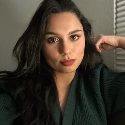 Alya_serden's profile picture. Dünyadaki her şey SEVGİ içindir!