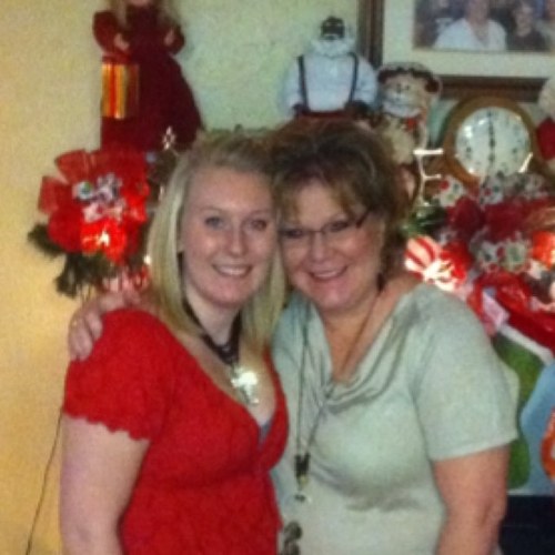 debmac7373's profile picture. 