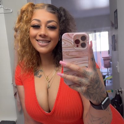 Alaiaa_Denisee's profile picture. 29✨👩🏽‍🍼