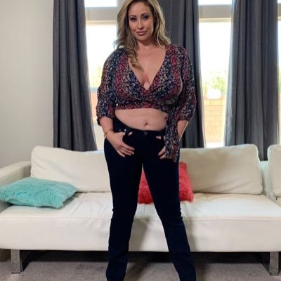 Looking for a trustworthy and loyal slut to be mould up and sissified to my own taste and this goddess will make your dream come true and accomplish your goals