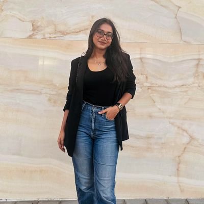 teewishaa's profile picture. A trace of pleasure or regret.