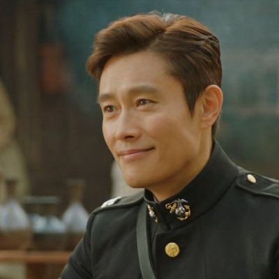 34, she/her, queeshmael on ao3. Probably fangirling over K-dramas/films/actors (especially LBH and CSW) or music (especially MCR and Taylor Swift).