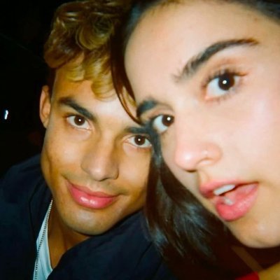 love_boat_jiara's profile picture. ❂♬☼🌒 🐚 | ♌ | 

Outer Banks, Dawson’s Creek, My Fault London ENTHUSIAST 

                                                    "got room for one more?"