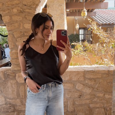 nicole_hauser2's profile picture. 