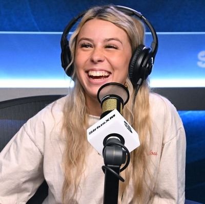 HawkTuahGirl's profile picture. Hawk Tuah Spit On That Thang 👅💦