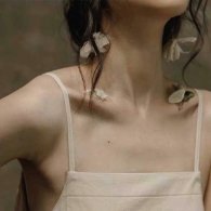 diplteg66233341's profile picture. 珍奶濃滑如我，騷姬風情萬種  
每一口甜，都是心底的浪韻  
每一步走，都是夜色的詩意  
別猜我，我是解不開的台灣謎