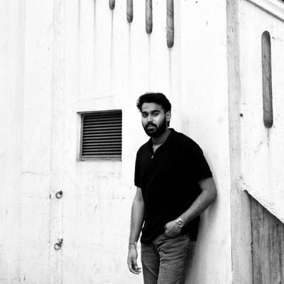 Sarthak_Royzz's profile picture. 