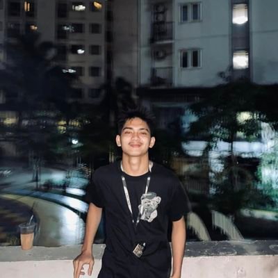 sadboymu1998's profile picture. GAK DI POLBEK AWAS