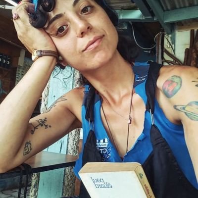 MenesTolga's profile picture. Varoluşun ağırlığını yazıya döküyorum.

https://t.co/tmruPUwX5I

https://t.co/Wa8jEoYQFL