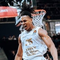 Yves (@airpons) 's Twitter Profile