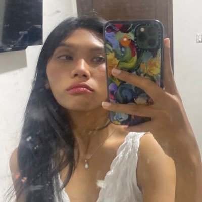 flabbergeasted's profile picture. blooming flower