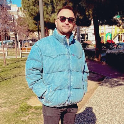 Direnilhann's profile picture. İÜ/İzmir İzmirr