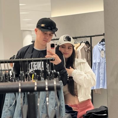 ParejaSw_30's profile picture. 🇺🇸🇺🇸 buscamos parejas, chicas unicornio y mucha diversión