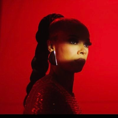 MY NEW song ‘Fast FWD’ is out now! Tap inn 🙇🏽♀️❤️🔥⏭️