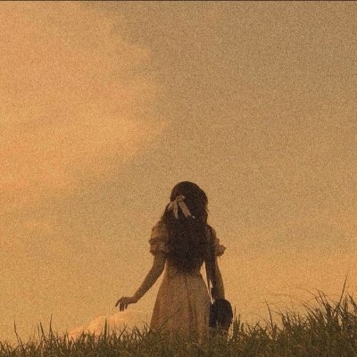 _solelysoul_'s profile picture. Main account @solelysoul__