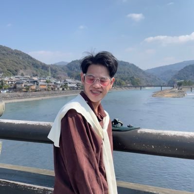 𝙨𝙖𝙡𝙢𝙤𝙣🍣 | 𝙄𝙘𝙚 𝙘𝙧𝙚𝙖𝙢🍦| 𝙩𝙧𝙖𝙞𝙣 🚈 | #สมรสเท่าเทียม 🏳️🌈 | @ae_Axrrm 🐶