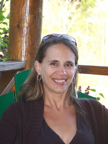 Business author, Voices against Violence advocate, artist & Mom http://t.co/m6GR8mVn49