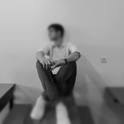 bshsvsjsib's profile picture. دانشجو